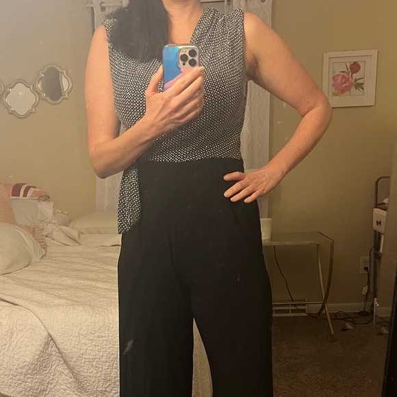 Sleeveless shimmery sparkly jumpsuit black silver white outfit - Picture 5 of 5